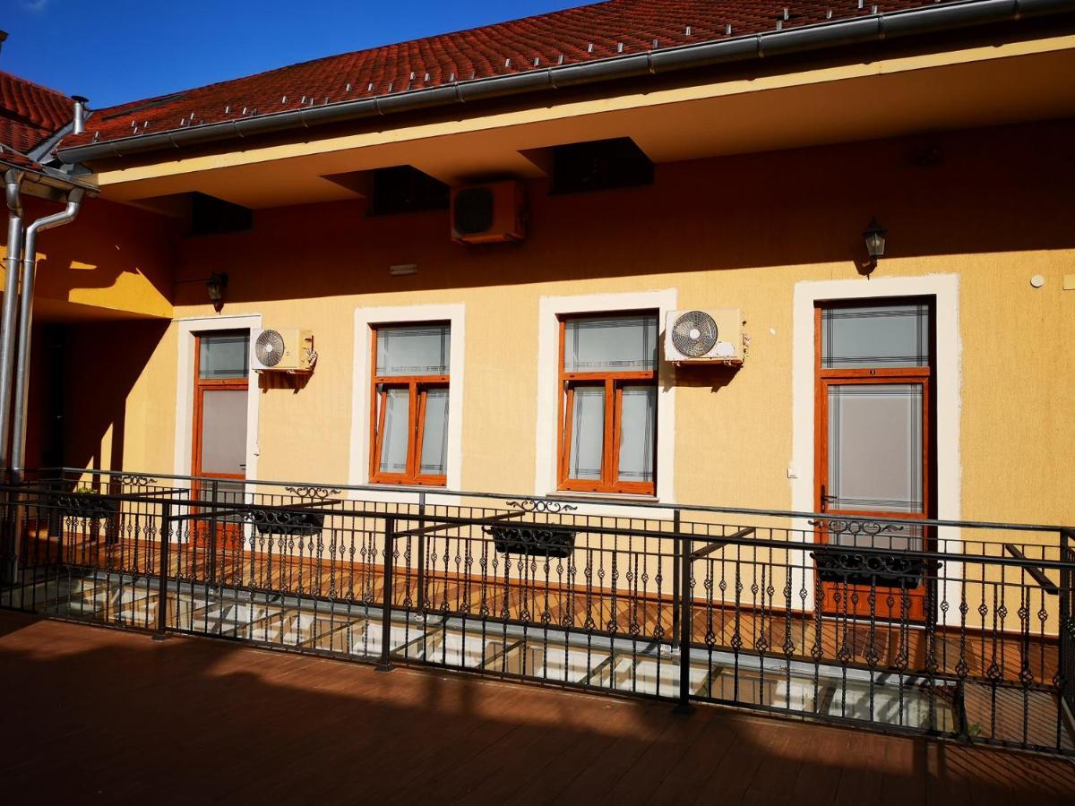 Filinhome Dunavska Studio 2 Novi Sad Extérieur photo